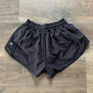 Lululemon Hotty Hot Low-Rise 2.5”